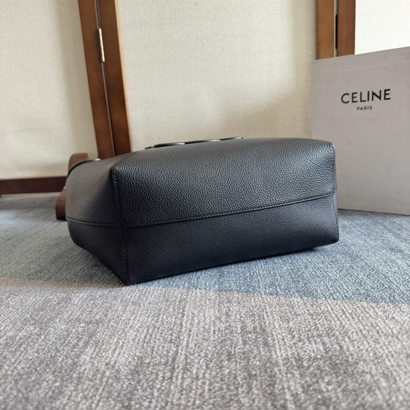 Ce1i*e cabas bags